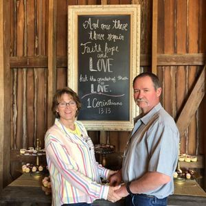 Meet your Posher, Sandy singleton